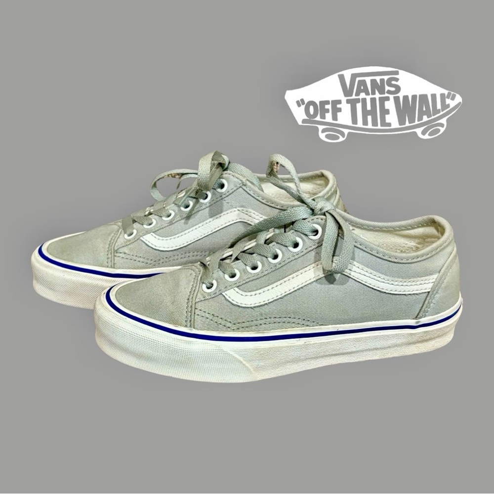Adorable Grey & White Vans Off The Wall!  Size 6 Women